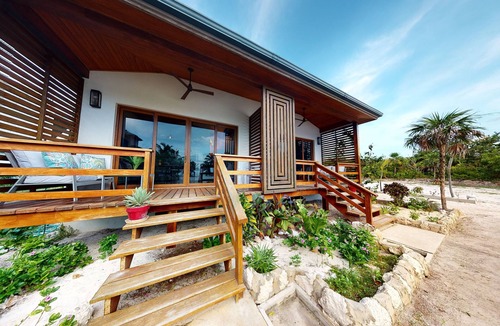San Pedro Villa | Comfy Private Estate Oasis with Staff by ALOM