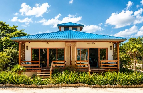 San Pedro Villa | Comfy Private Estate Oasis with Staff by ALOM