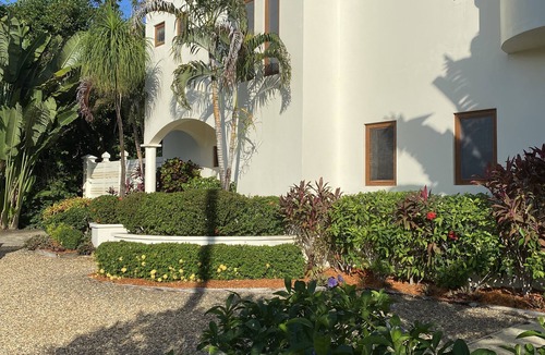 Placencia Villa | Contemporary seafront villa.
