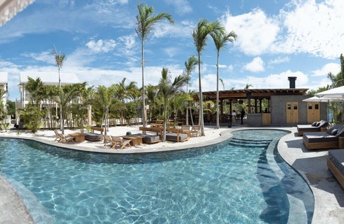 San Pedro Villa | Coral Retreat & Mistico Beach Club + Boat Shuttle