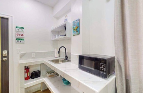 Caye Caulker House | Cozy island cabana with central AC, bikes, BBQ area & walk-to-beach access