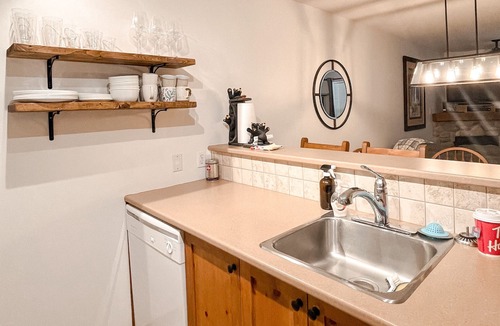 Silver Star Mountain Condo | Creekside Condo 1 bedroom with Alcove - Easy Ski In/Out to Silver Queen Chair!