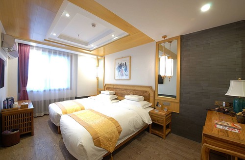 Datong City Center House | Datong Pipa Hotel