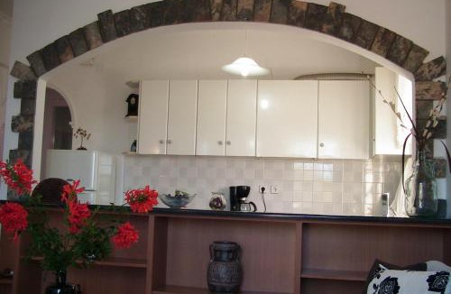 Vathy Apartment | Epicharis Studios