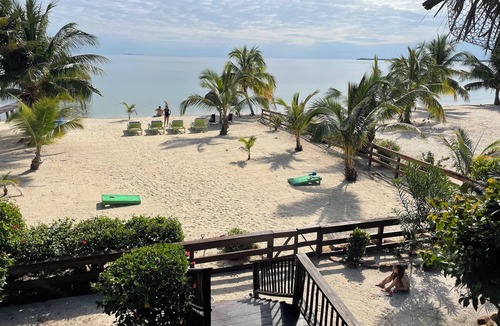 Placencia Villa | Fabulous OCEANFRONT Villa in Maya Beach w/Overwater Dock + Kayaks, SUPs & More!