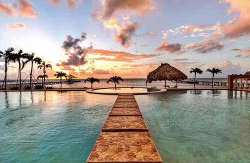 Boca Ciega Hotel | Hol Chan Reef Resort & Villas