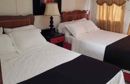 San Pedro Hotel | Hotel Spindrift & Golf Cart Rental