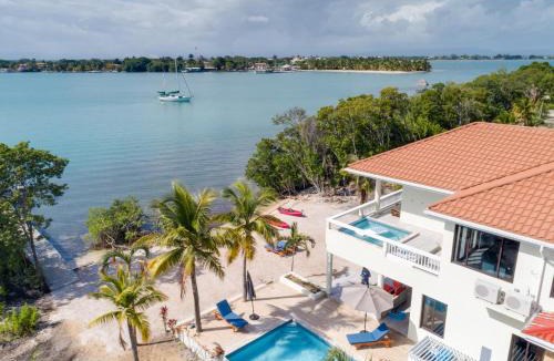 Placencia Villa | Island Time Gecko - Private Island Beachfront Villa 1 Min From Village