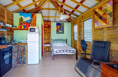 Caye Caulker House | Johnny O's Cabana