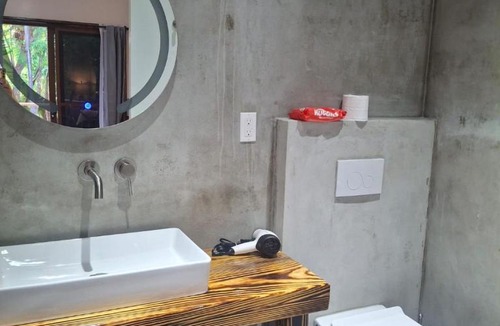 Caye Caulker Bed & Breakfast | Jungle Cocoon Boutique Hotel