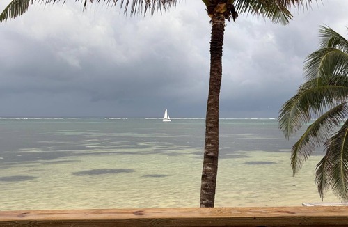San Pedro House | La Costa Azul relaxing beach getaway