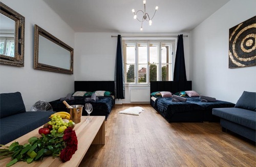 Holesovice Apartment | Luxury Aurora Residence