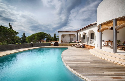 Roses Town Center Villa | Luxury Villa with Stunning Views – Ultimate Wow Factor Guaranteed!