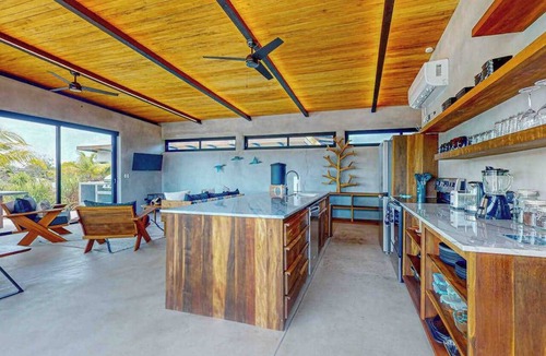 Placencia Villa | Luxury water view villa with splash pool, high speed WiFi & dog-friendly vibes