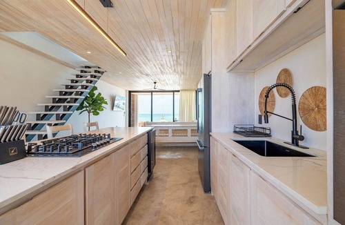 Caye Caulker House | LuxVilla Modern Beachfront in the Village