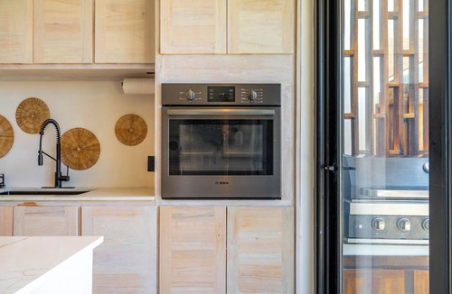 Caye Caulker House | LuxVilla Modern Beachfront in the Village