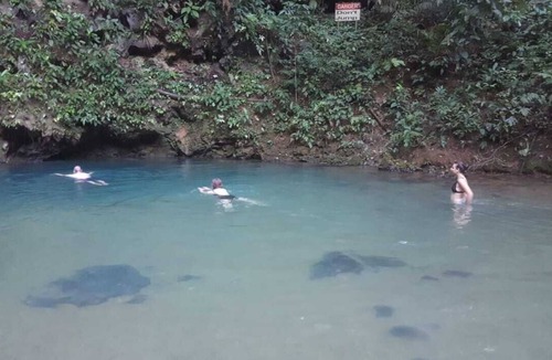 Armenia Apartment | Maya Cave House. Overnite in a cave in Belize, with howler monkeys as neighbours