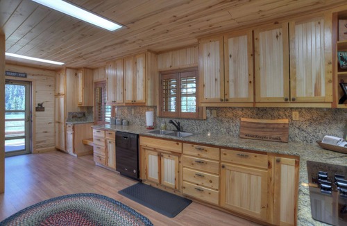 South Fork Cabin | Mountain Modern Cabin | Fenced Yard | Ping Pong