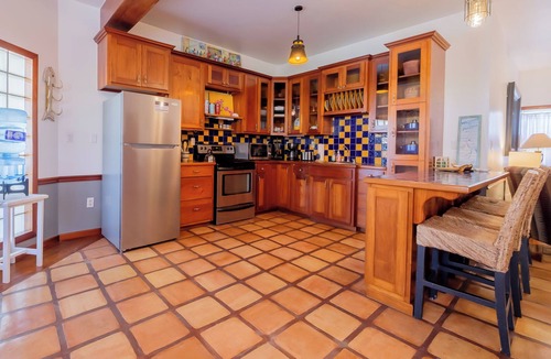 San Pedro Condo | NEW LISTING - Ground Floor - One Bedroom, Ocean View Condo at The Landings