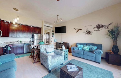 San Pedro Condo | Oceanfront condo with pool, gorgeous ocean views, WiFi & partial AC