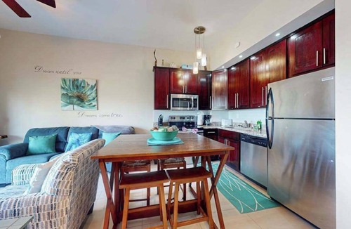 San Pedro Condo | Oceanfront condo with pool, gorgeous ocean views, WiFi & partial AC