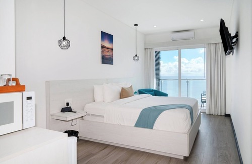 San Pedro Hotel | Oceanview 1 Bedroom | Unit 508 – The Watermark Hotel