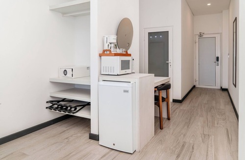 San Pedro Hotel | Oceanview 509 1Bedroom | Balcony | Watermark Hotel