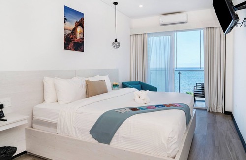 San Pedro Hotel | Oceanview 510 1Bedroom | Balcony | Watermark Hotel