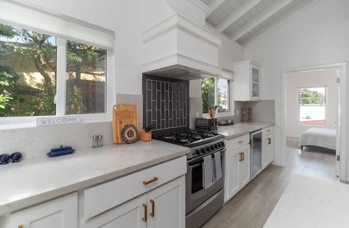 San Pedro Villa | Oceanview Retreat | Private Pool · Rooftop Deck · Sleeps 14