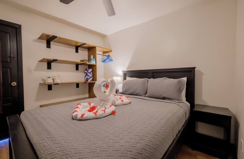 San Pedro Hotel | Oceanview Top-Floor Suite | Beachfront Escape at Aqua Vista – Suite 5