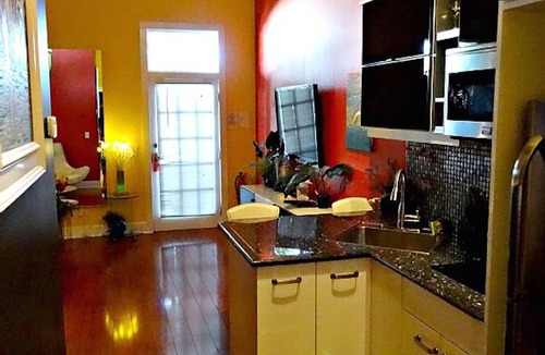 Uptown - Upper Duval Condo | OLD TOWN STEPS TO DUVAL! LA DOLCE VITA SLEEPS 2-4, 3 BLOCKS TO SOUTHERNMOST