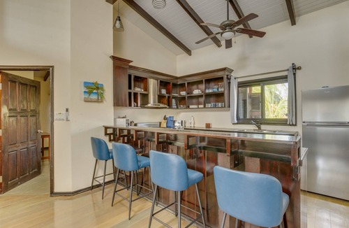Placencia House | Placencia Lagoon: 2BR Waterfront Rental