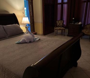 Corozal House | Premium private guest suite with pool