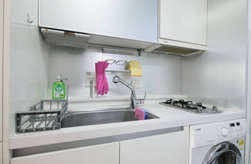 Jongno Apartment | Prime location, Easy transportation, Place with City