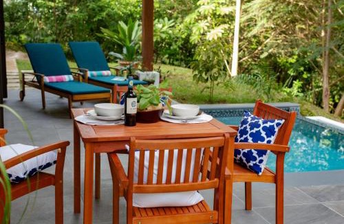 Negroman Villa | Private Modern Villa Near Resort District