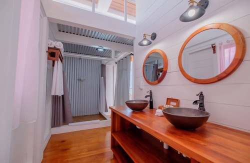 San Pedro Hotel | Private Waterfront Villa with Pool & Free Shuttle for Snorkeling Enthusiasts!