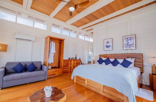 San Pedro Hotel | Private Waterfront Villa with Pool & Free Shuttle for Snorkeling Enthusiasts!