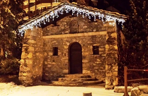 Val-d'Isere Apartment | Recently refurbished s/c 2 bedroom flat to sleep up to 7 - Private WiFi included