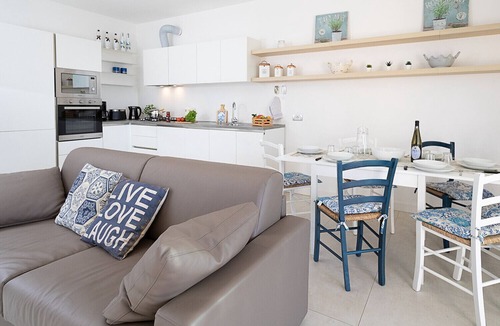 Montioni Apartment | Regarda - Brezza di Lago 1 apartment with pool and air conditioning