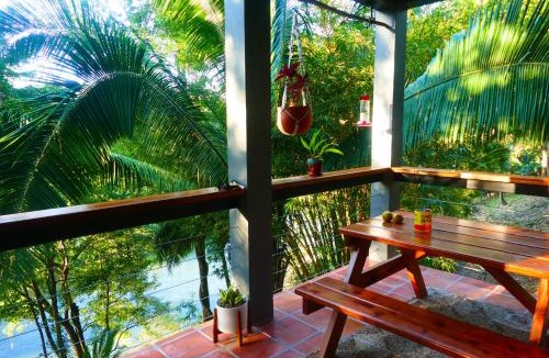 San Ignacio House | RiverHill Hideaway