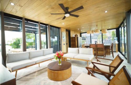 Placencia Villa | Santosha Villa