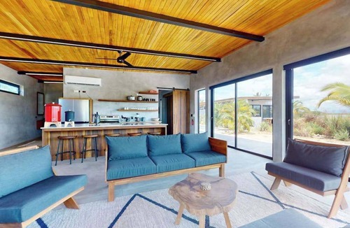 Placencia Villa | Spacious dog-friendly villa with king beds, private pool, water views & BBQ deck