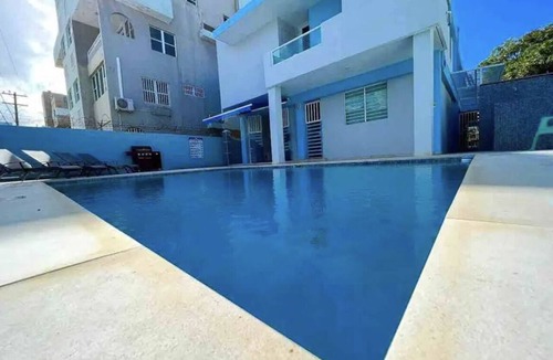 Vilomar Villa | Steps Luquillo Beach. Cozy Family Resort, 27 Guests