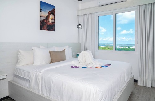 San Pedro Hotel | Sunset View Room – Unit 514 | The Watermark Hotel