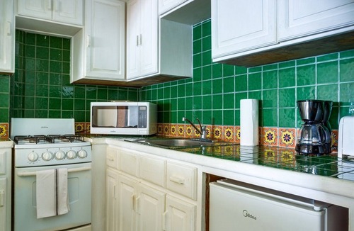Placencia Apartment | TBS 33 Beachside-Resort Style Condo-Pool-1 Bedroom