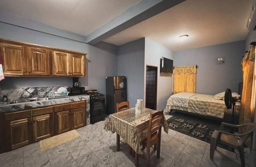 Hopkins Apartment | Tee Apartment 1