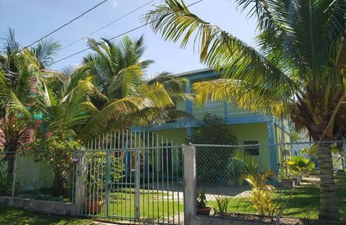 Caye Caulker Apartment | The Sands Inn-Ground Floor with Pool