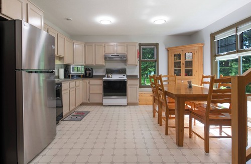 Silver Star Mountain House | This 6 bedroom, duplex is the perfect location for your Silver Star adventures.