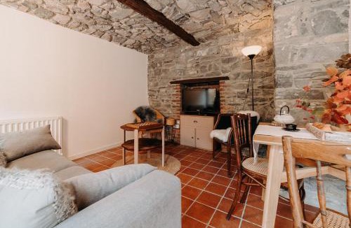 Maredret Apartment | Tiny stone