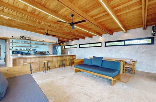 Placencia Villa | Tranquil canal-view villa with WiFi, dog-friendly space & open layout